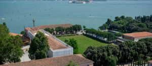 Passeggiata romantica nei giardini di Venezia